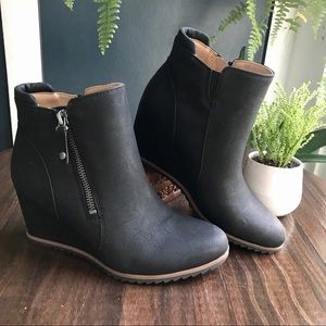 haley wedge bootie